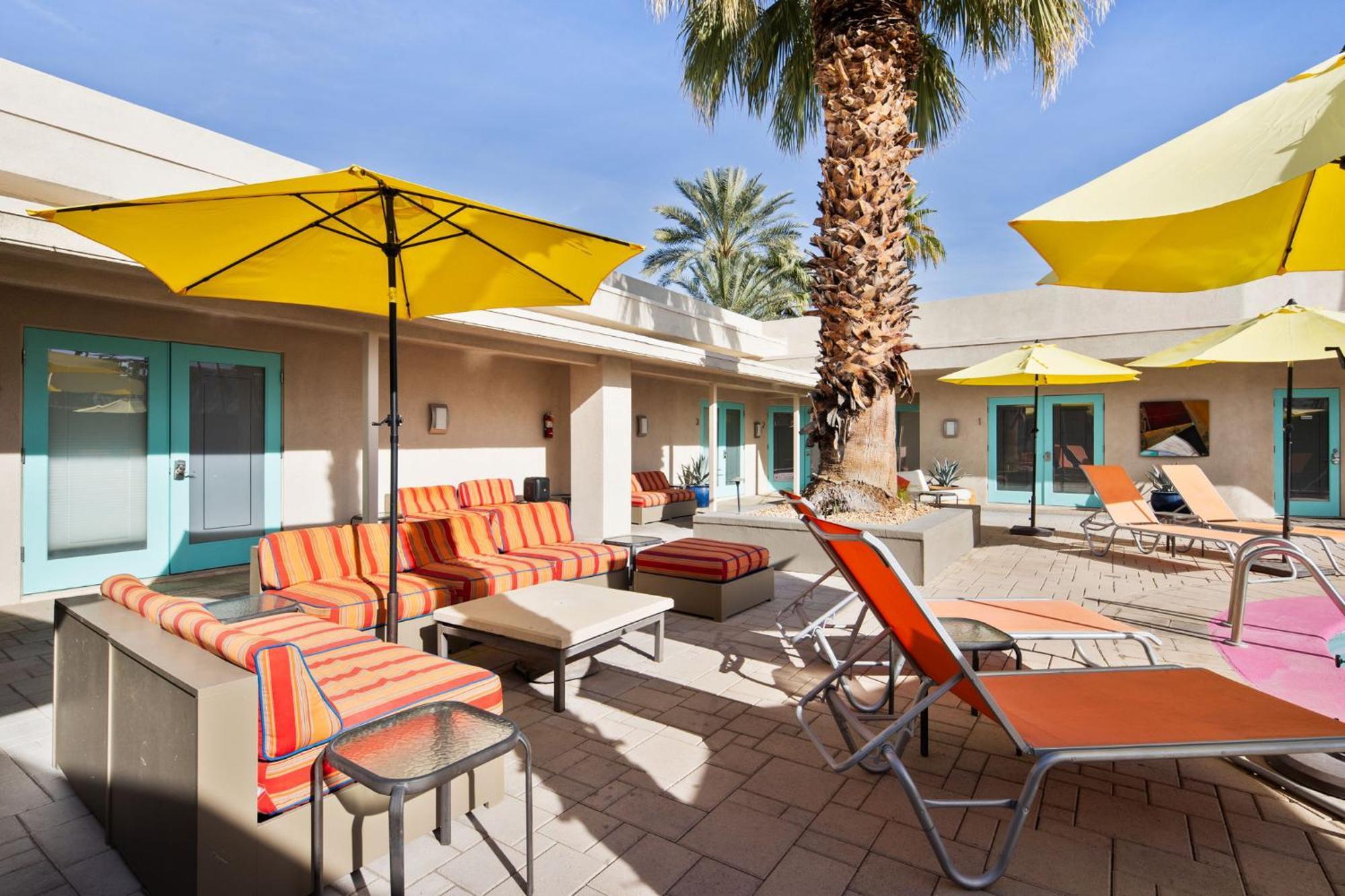 El Noa Noa Hotel Palm Springs Exterior photo